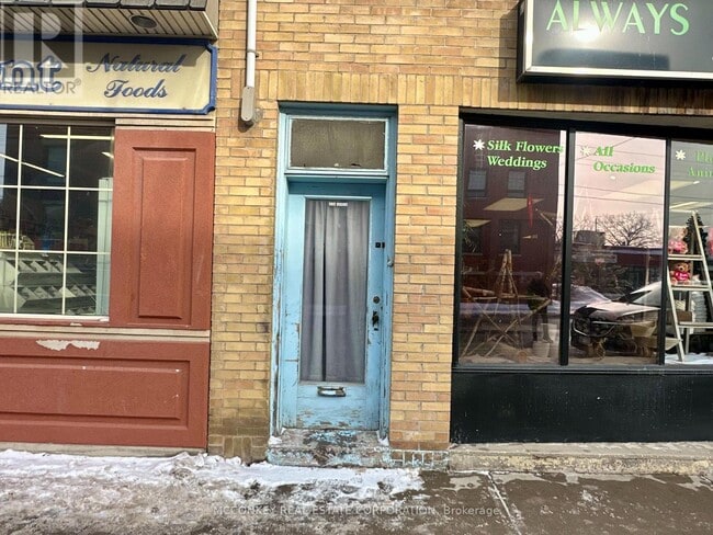 Photo - 324 Charlotte St