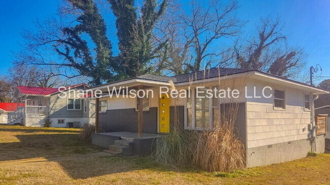 Photo - 1202 Greenwood Rd