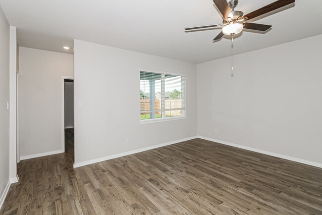 Photo - 191 Emma Rose Dr