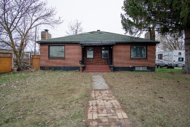 Building Photo - 19 S Ralph St Rental