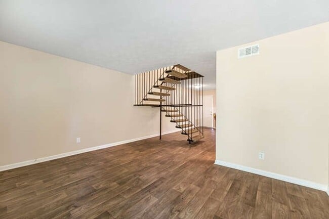 Oxford Village Townhomes