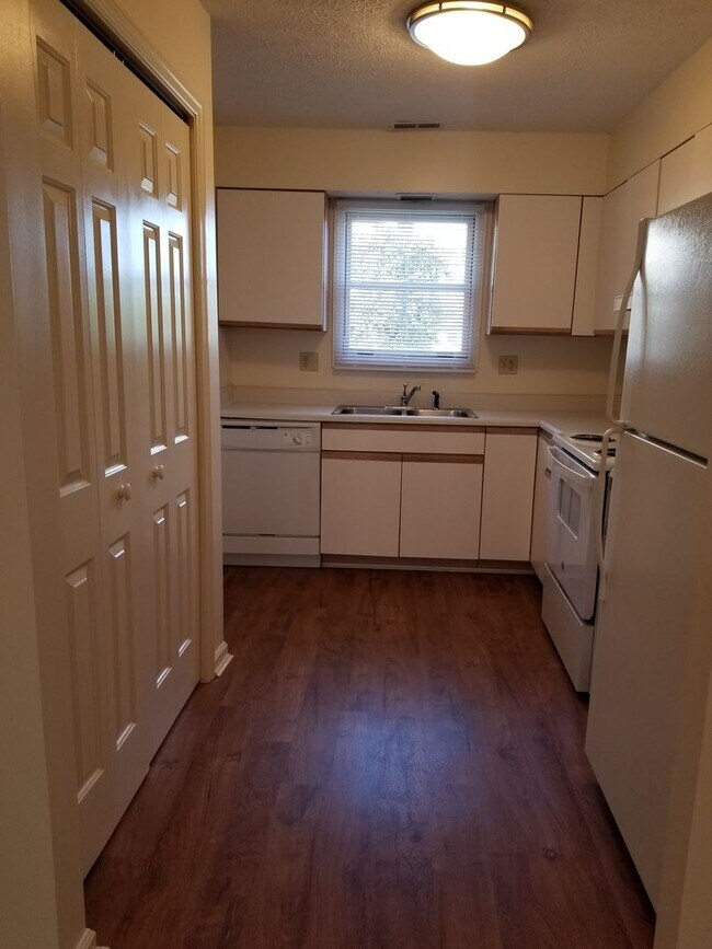 Photo - Large 3 BR, 2.5 bath townhome