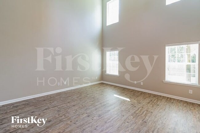 Photo - 772 Redbud Ln House