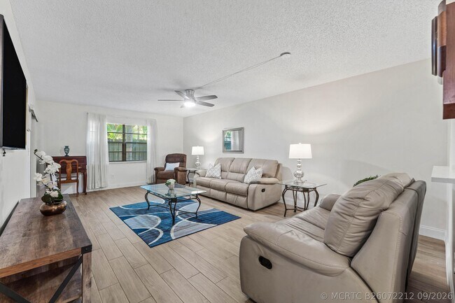 1611 Cabot Ln Unit 3