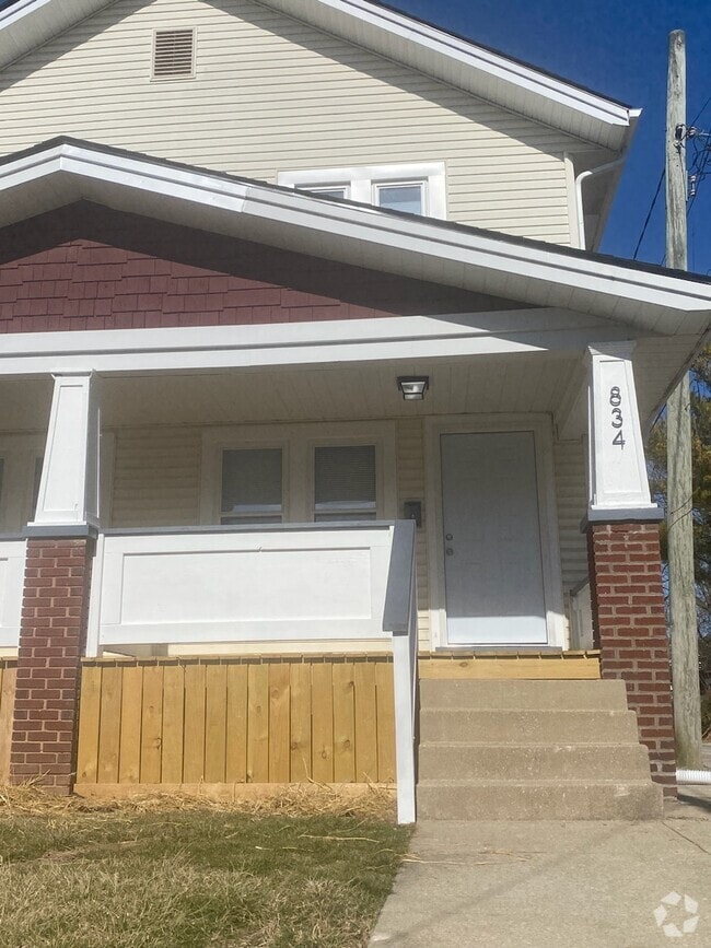Building Photo - 834 Siebert St Rental