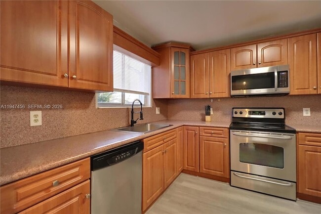 Photo - 2149 Discovery Cir W