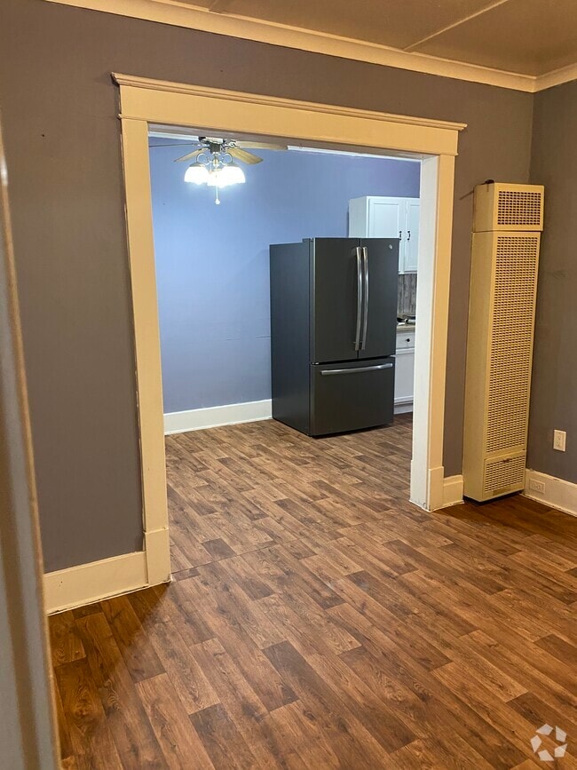 Building Photo - 1103 Superior Ave Unit 1 Rental