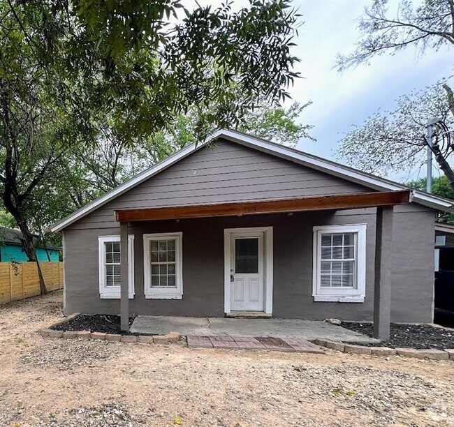 Building Photo - 1148 1/2 Gunter St Rental