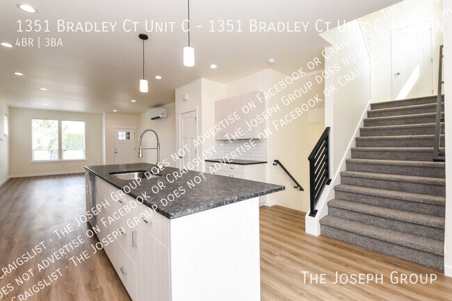 Photo - 1351 Bradley Ct