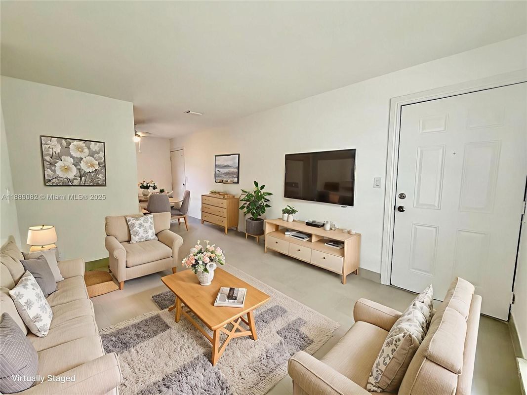 Photo - 1305 NW 4th St