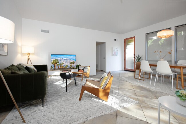 Photo - 2501 N Indian Canyon Dr Unit 611