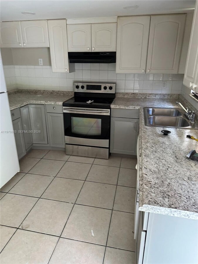 Photo - 5223 NW 27th St