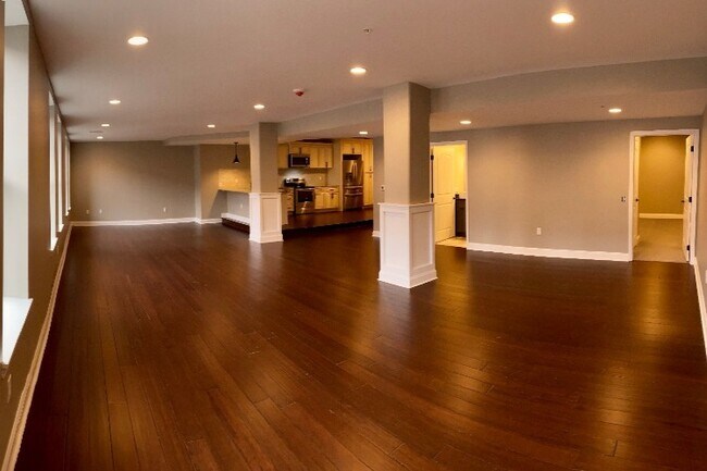 Photo - RiverView West (PNC Bank Building)