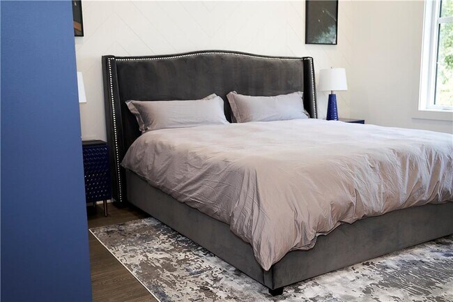 Photo - 1970 DeKalb Ave NE