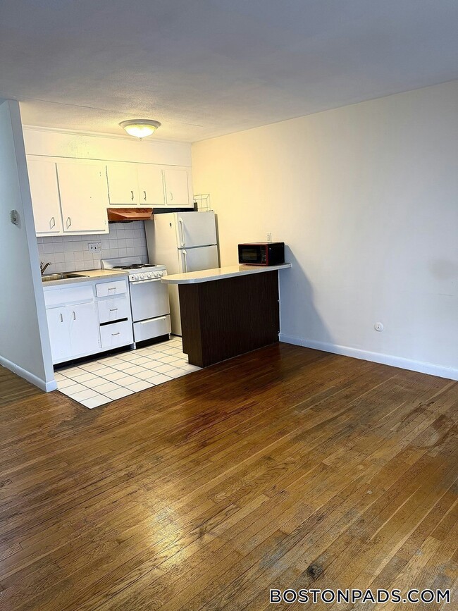1027 Commonwealth Ave Unit 23