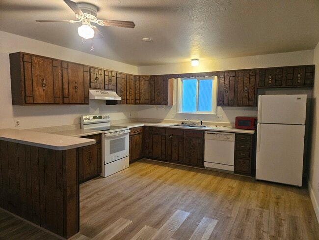 Building Photo - 306 N 9th St Unit Aspen West Condos