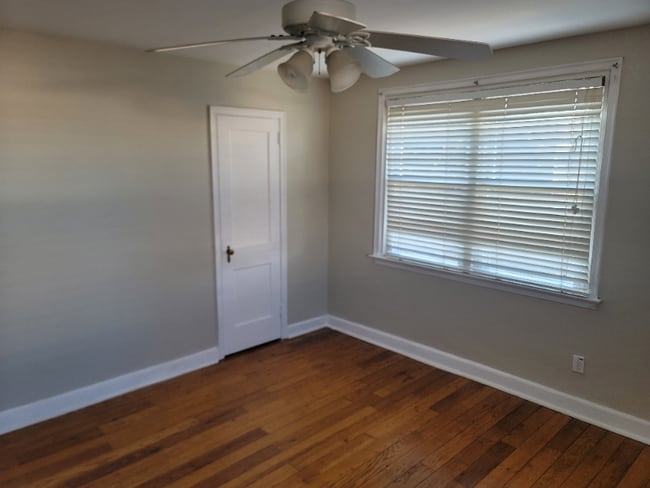 Photo - 4044 Lasher Rd