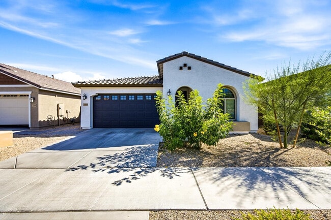 Building Photo - 2053 W Sienna Bouquet Pl