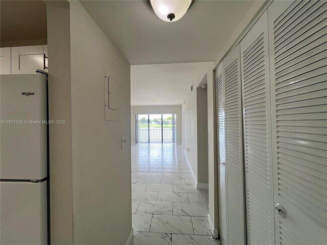 Photo - 480 W Park Dr Unit 203