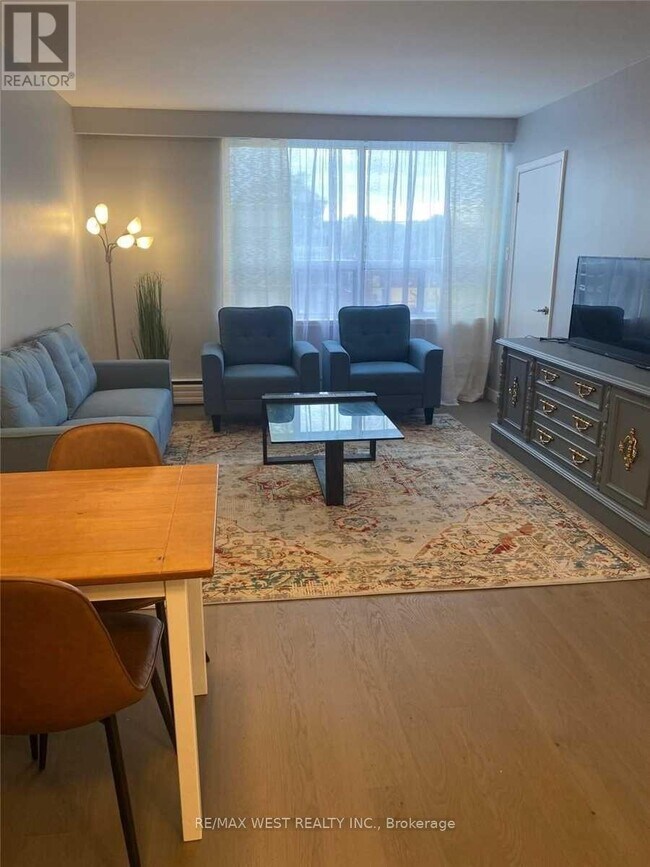 Photo - 354 Marlee Ave