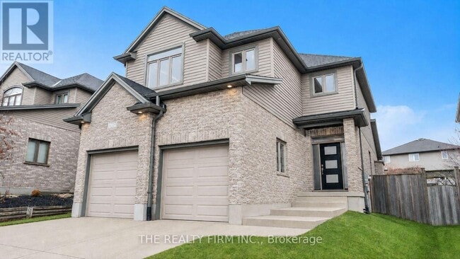 Photo - 1773 Beaverbrook Ave