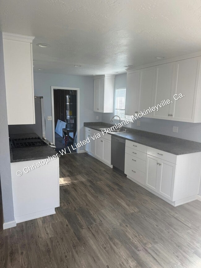Photo - 1229 Fernwood Dr