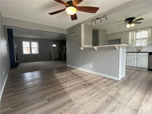 Photo - 10211 W 96th Terrace