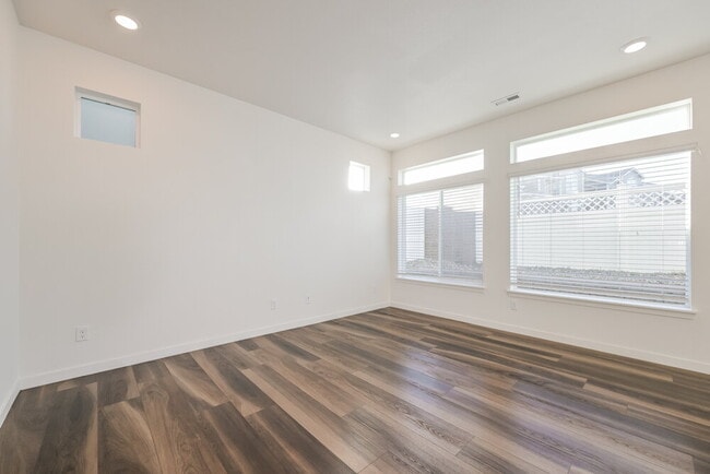 Photo - 4760 N Tower Dr