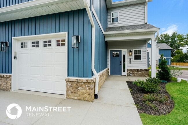 Photo - 2048 Hoosier Way