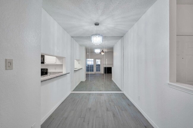 Photo - 3607L W Northgate Dr Unit 114