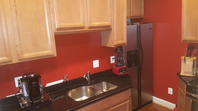 kitchen - 2129 1st St NW 3 Unidad 3