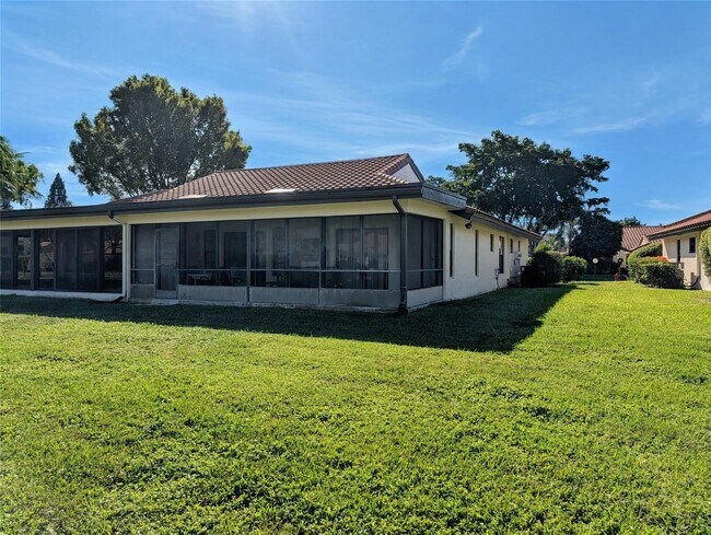 Photo - 5895 Autumn Lake Ln