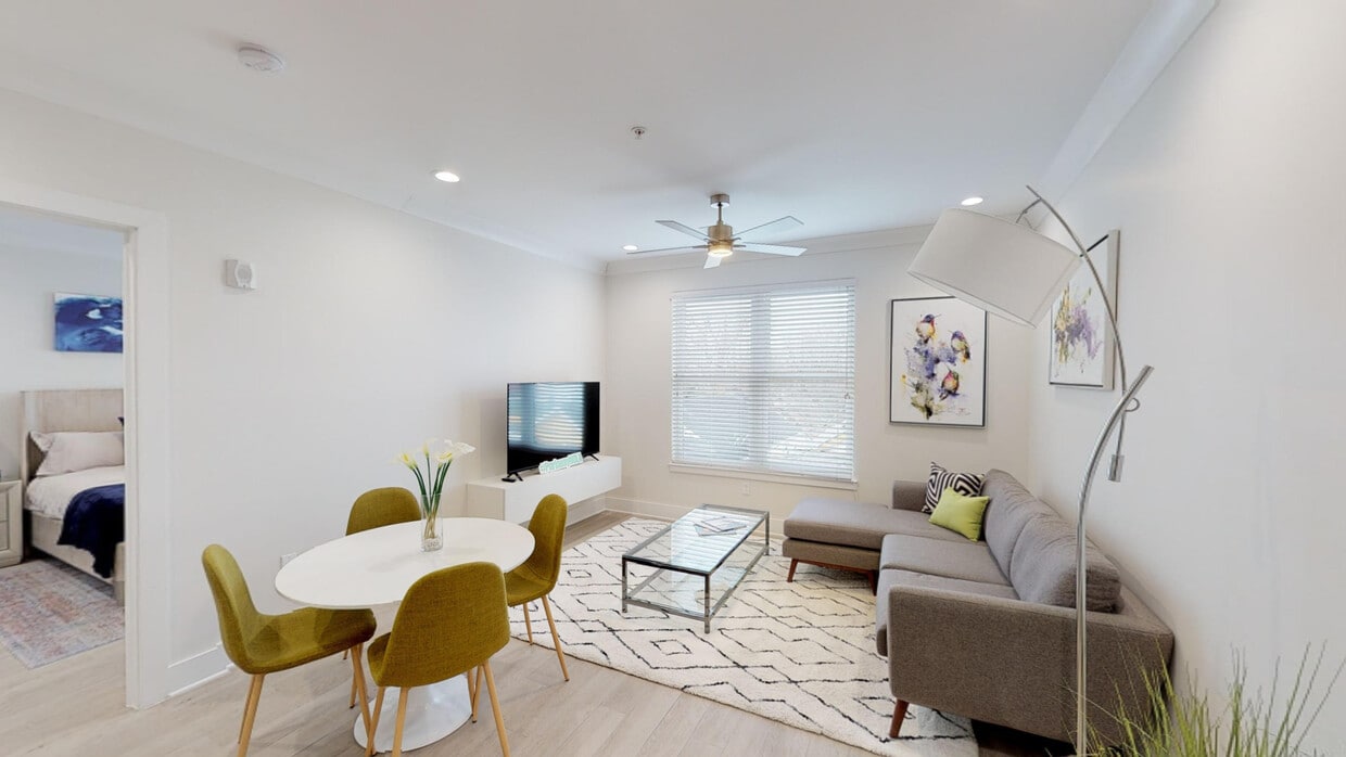 Photo - Parkway Apartments