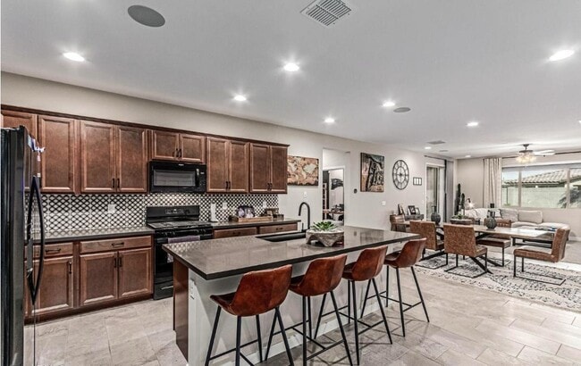 Photo - 5059 N 183rd Ln