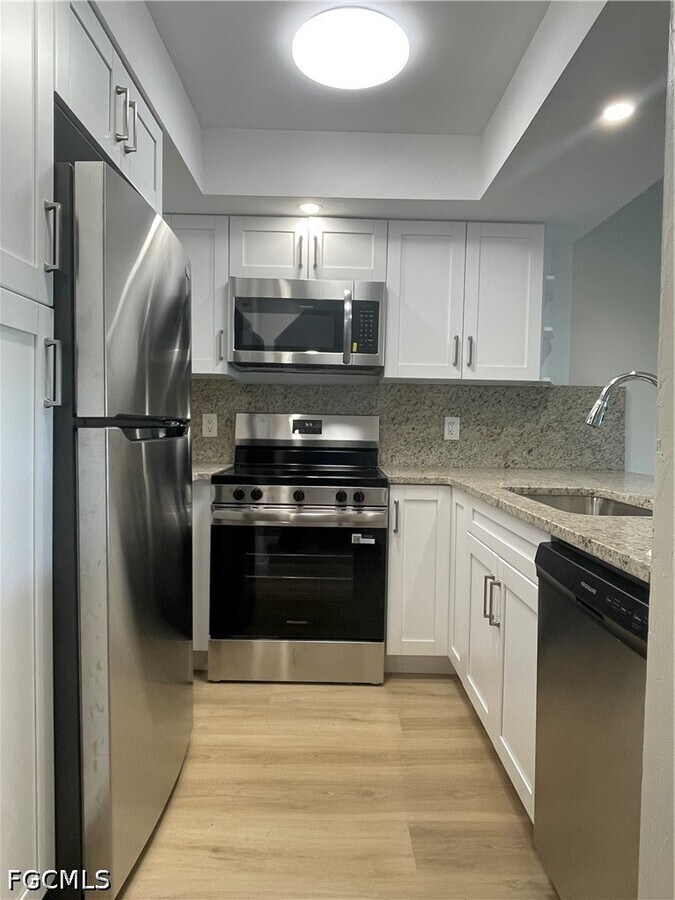 Photo - 841 Gleason Pkwy Unit 2