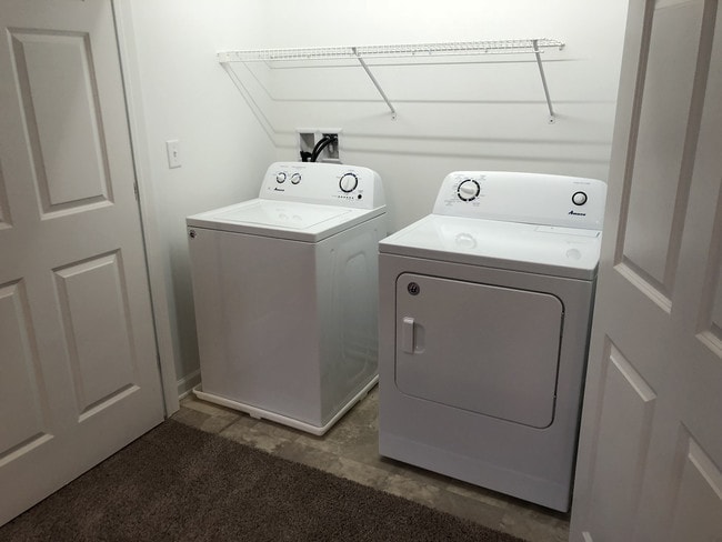 Washer & Dryers-Lexington Commons