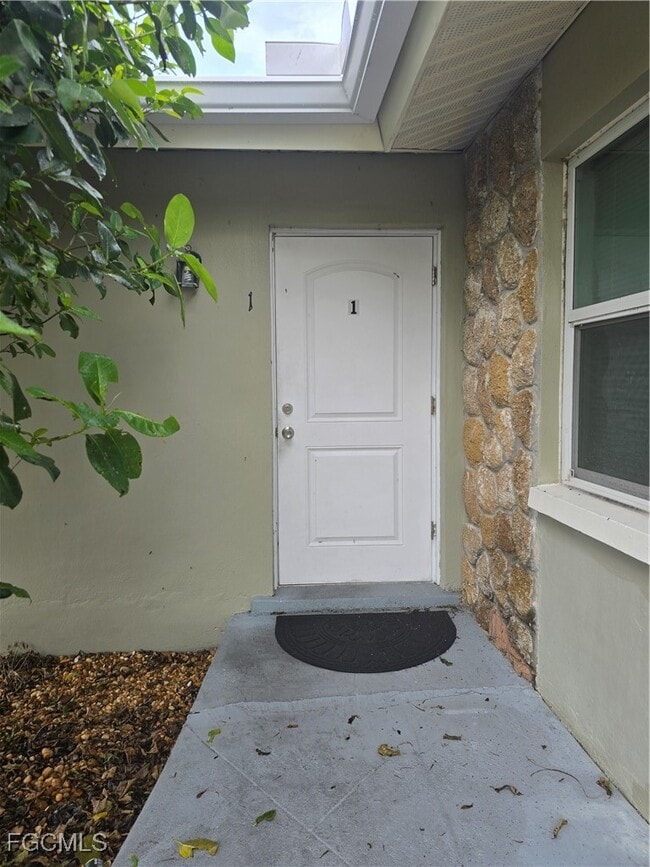 Building Photo - 3707 SE 15th Pl