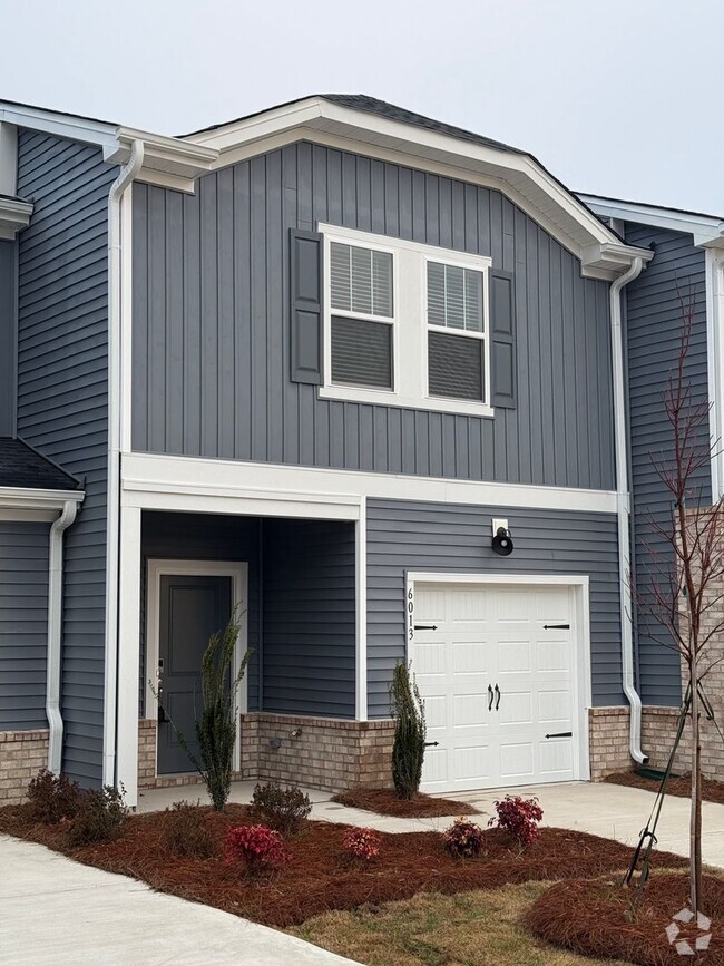 Building Photo - Brand New Townhome Available January 1st