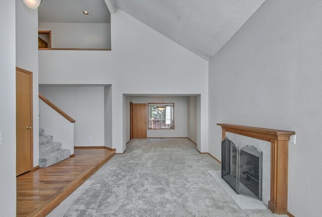 Photo - Beautiful cul-de-sac home, with fenced in yard