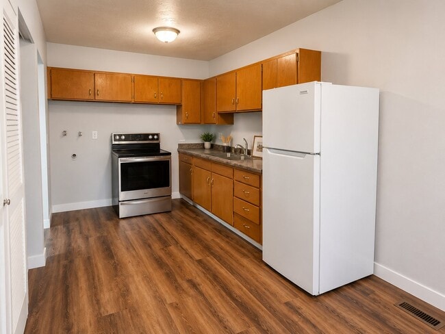 Photo - 1601 Ivy Cir Unit 3