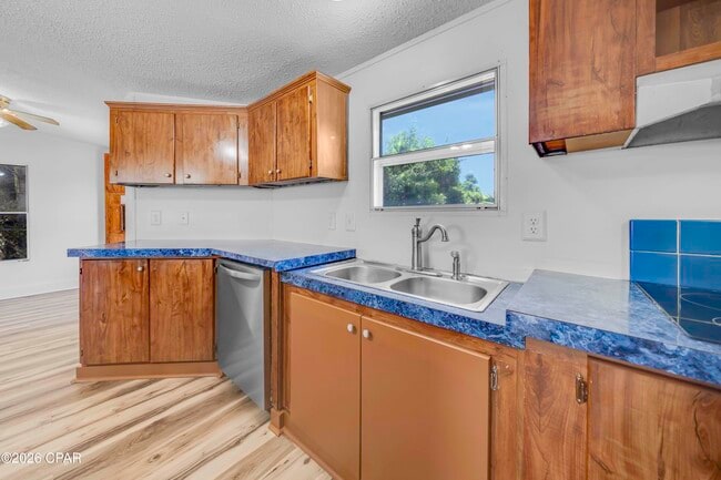 Photo - 154 Big Oak Ln