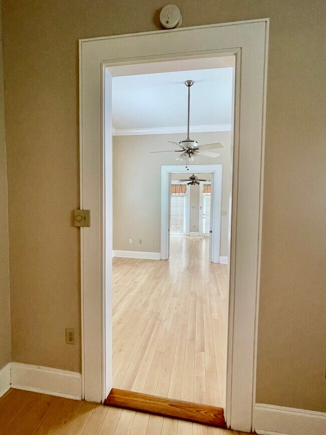 5383 Annunciation St Apartments Unit 2 New Orleans, LA