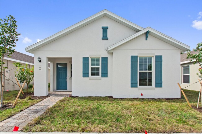 Photo - 704 Treehouse Ln
