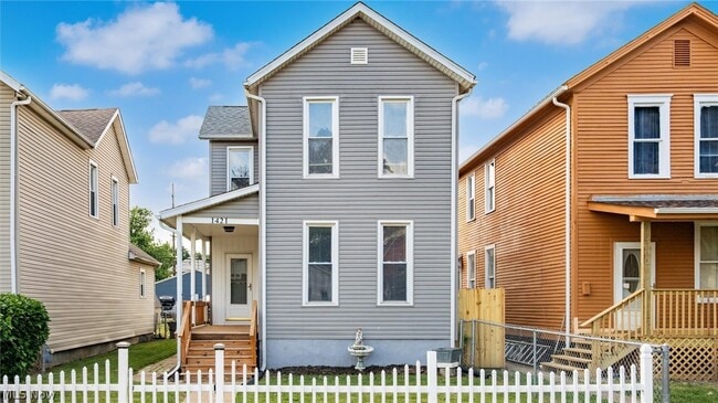1421 Central Ave
