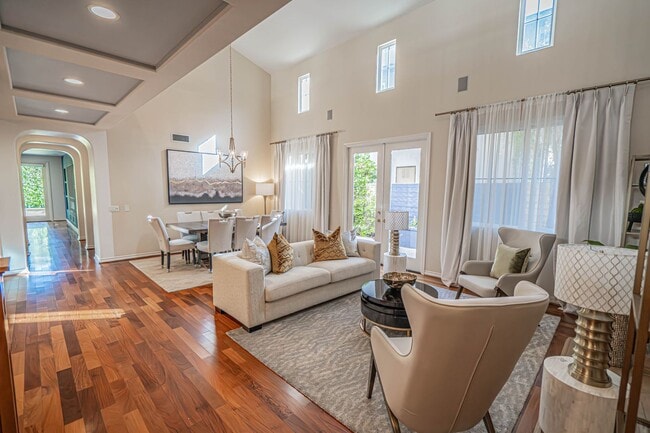 Photo - 4 Bedroom Home for Rent in The Woodlands!