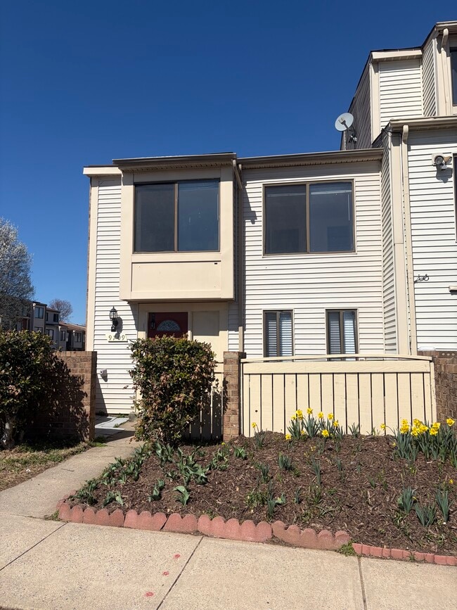 Building Photo - 9709 Docena Dr