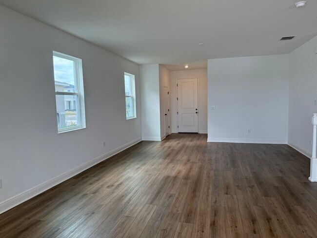 Photo - Beautiful 4 bedroom Home