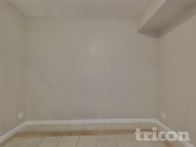 Photo - 2455 E Broadway Rd