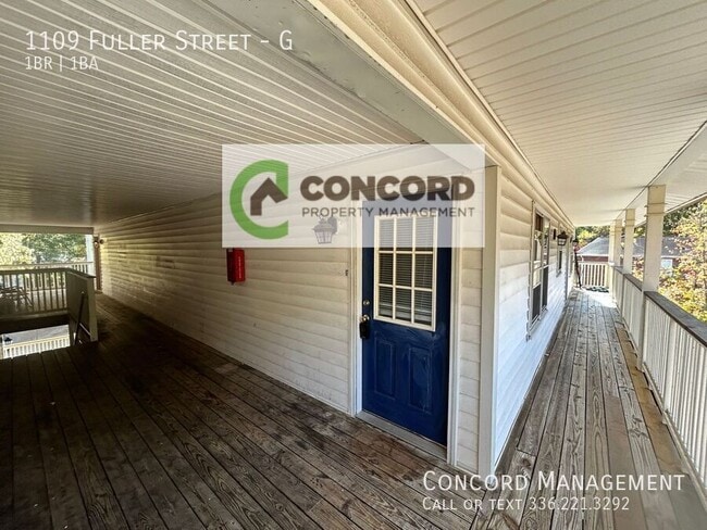 Building Photo - 1109 Fuller St Unit G