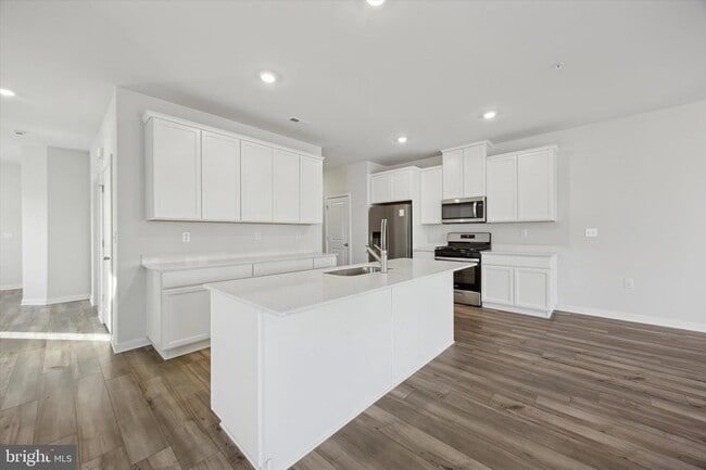 Photo - 24 Painters Wy